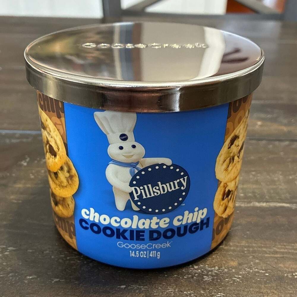 NEW Pillsbury Goose Creek Chocolate Chip Cookie Dough Candle 3-Wick